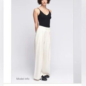 Kotn V-Neck Tank Top - pale lavender - size small